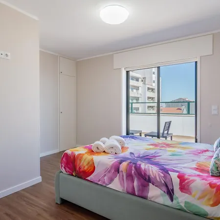 Cozy 2br Terrace With Ac Parking Metro Daire Vila Nova de Gaia