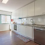 Cozy 2Br Central Terrace With Ac Parking Metro Vila Nova de Gaia