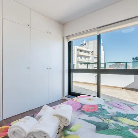 Apartman Central Gaia 2Br Large Terrace Parking Metro Near Avenida *