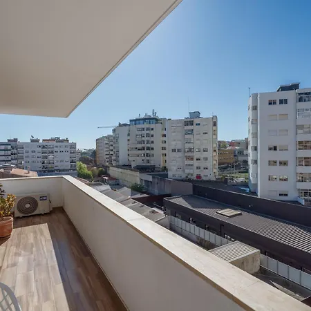 Apartman Central Gaia 2Br Large Terrace Parking Metro Near Avenida Vila Nova de Gaia