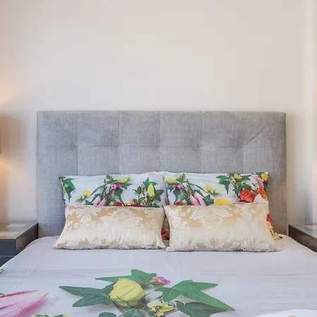 Апартаменты Central Gaia 2Br Large Terrace Parking Metro Near Avenida *