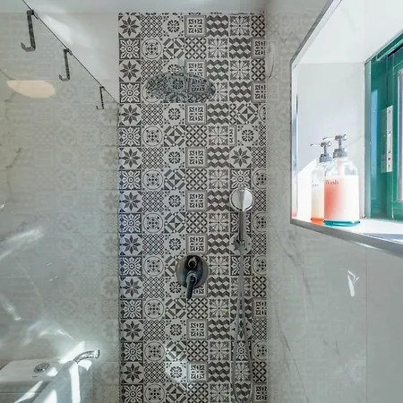 Daire Gaia Terrace Qian 2br Ac L Free Parking